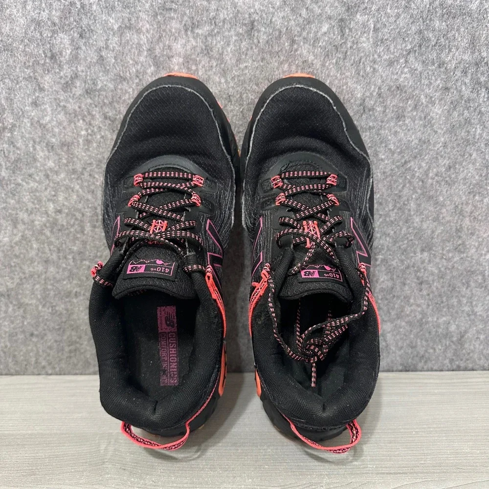 New Balance 410v6 Trail Running Shoes Womens Size 10 Black Pink All Terrain Mesh